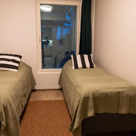 Beautifully Furnished Family - Parking, Sauna, Balcony *