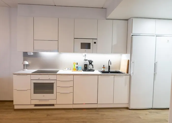 Beautifully Furnished Family - Parking, Sauna, Balcony 아파트 *