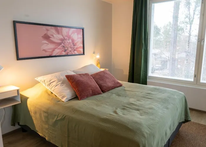 Beautifully Furnished Family - Parking, Sauna, Balcony