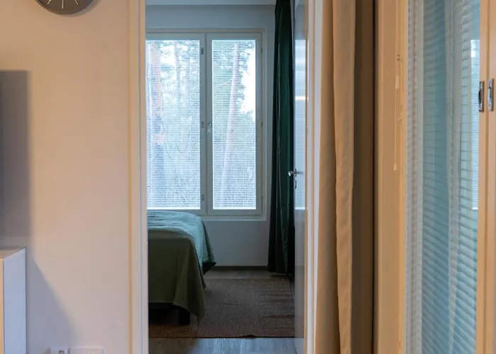 Beautifully Furnished Family - Parking, Sauna, Balcony *